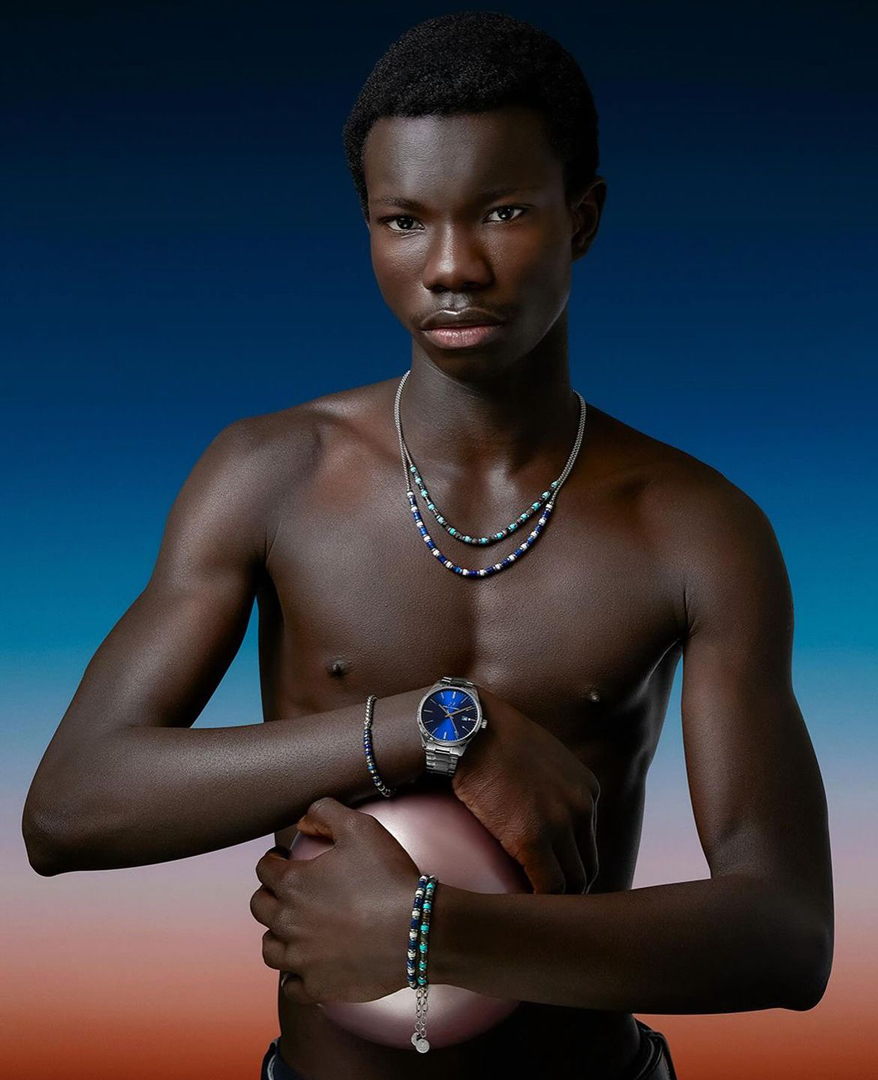 Primer plano de modelo masculino en blanco y negro para scouting de modelos en Generation Models